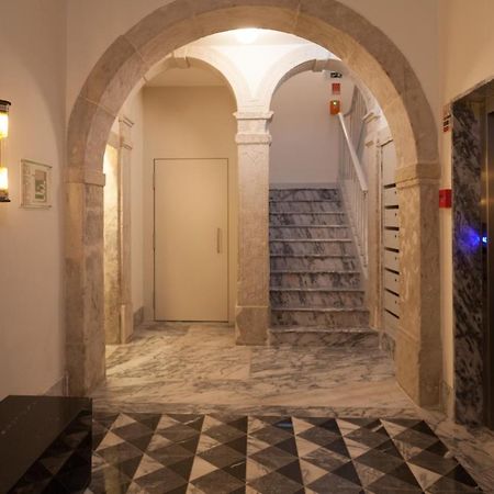 Flh Downtown Classic Luxus Apartment Lisbon Luaran gambar